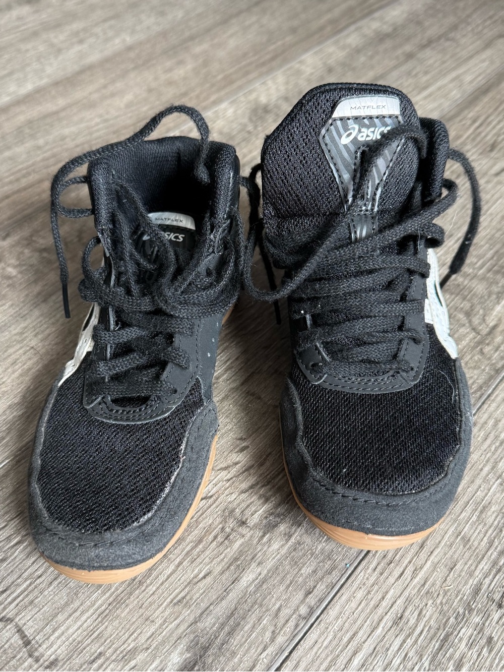 ASICS Kids Black and White Wrestling Shoes